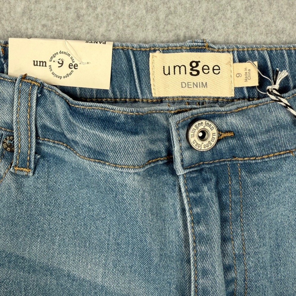 Umgee Distressed Straight Leg Jeans 9 Blue Y2K Edgy Streetwear Light Wash NWT - Picture 3 of 8